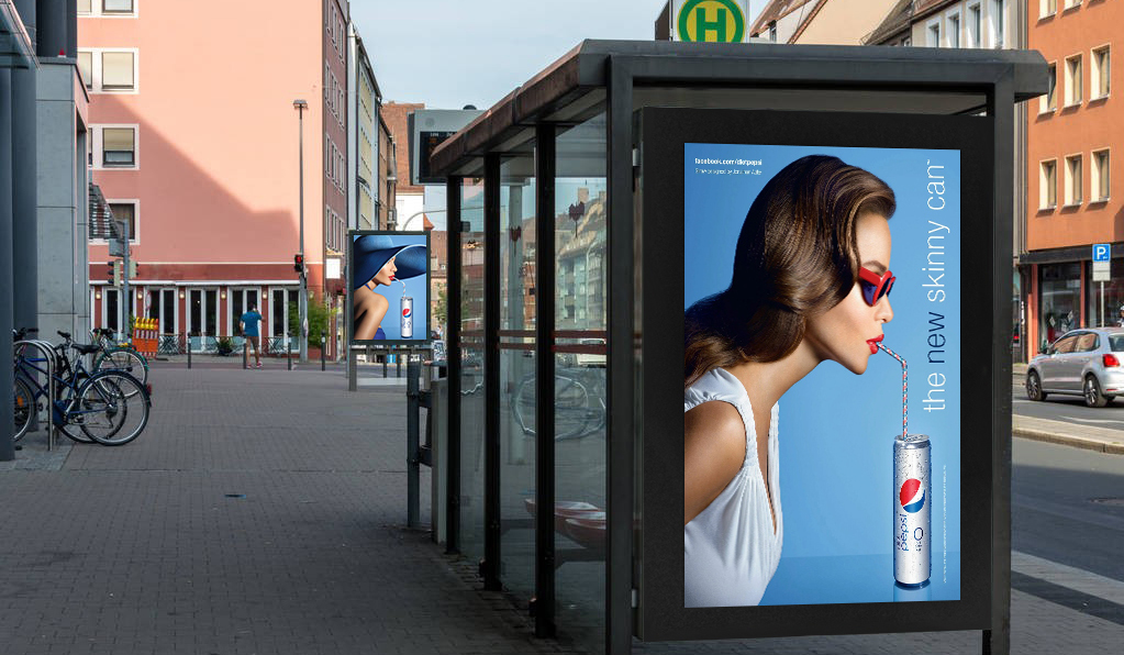 Dış mekan duvara monte reklam panosu