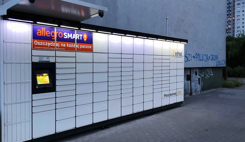 Hızlı teslimat dolaplarında dokunmatik ekranların y&uuml;kselişi